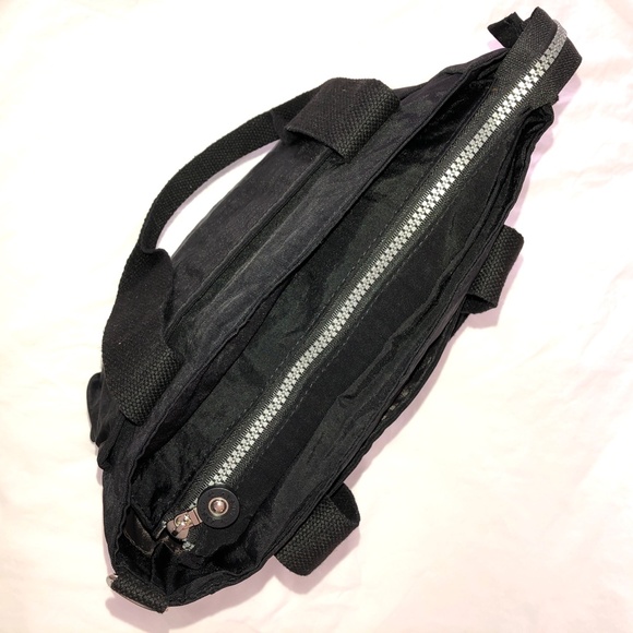 NWOT ZYSUN Nylon Crossbody Zip Closure Lightweight Waterproof Black Tote Handbag - Picture 4 of 15